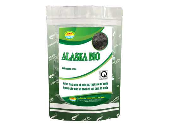 ALASKA BIO: Xử lý mùn bã hữu cơ, cung cấp vi sinh có lợi cho ao nuôi